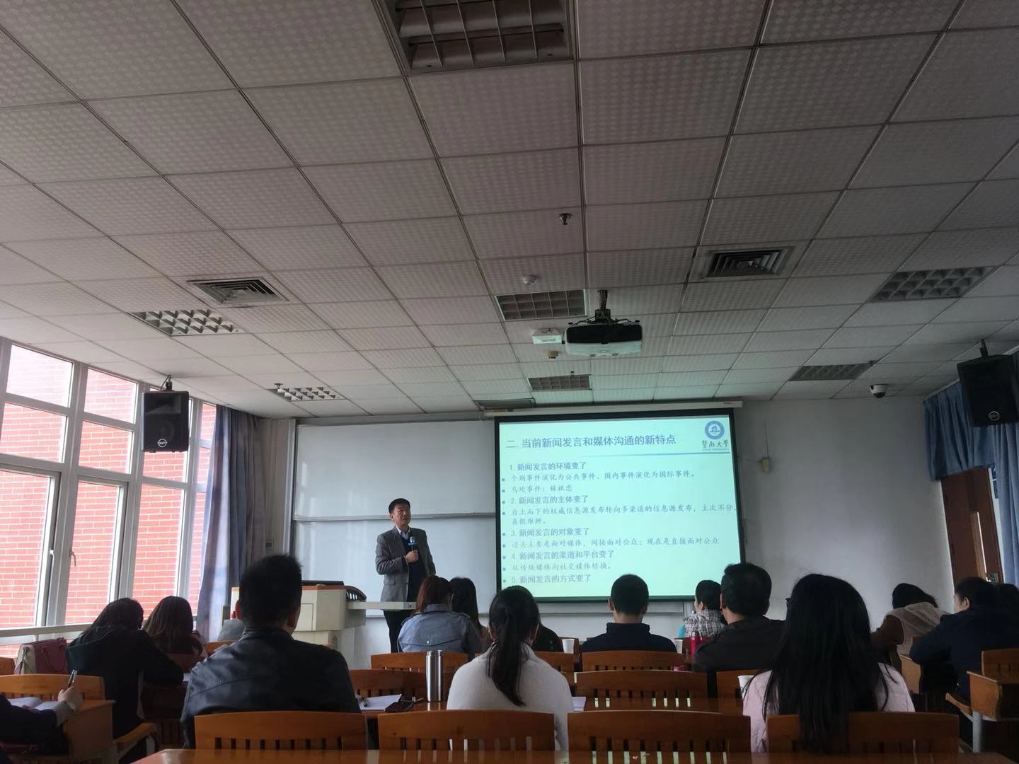 1546571556803024312.jpg 1546571556803024312.jpg